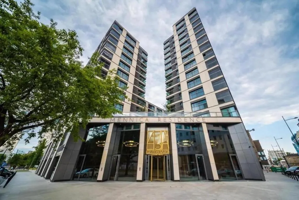 Urban Chic - Luxury Warsaw Stays - Mennica Residence - 4 Bedrooms 0*,