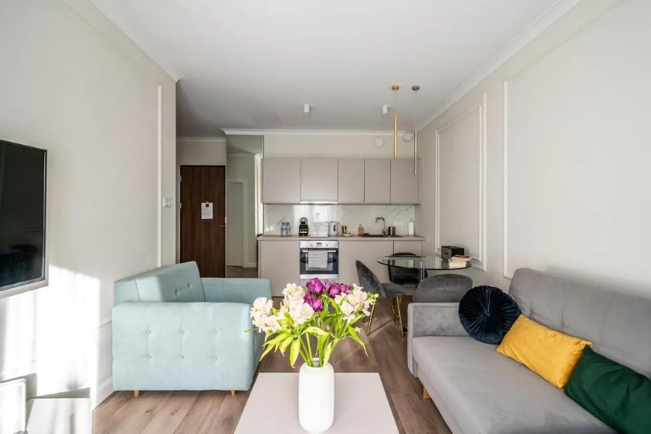 Urban Chic - Luxury Warsaw Stays - Mennica Residence - 4 Bedrooms Apartment