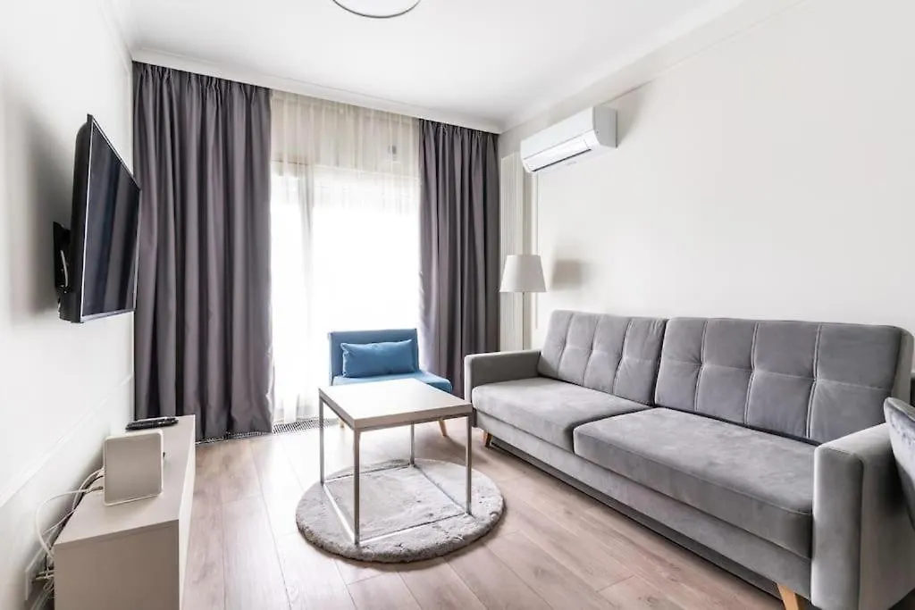 Urban Chic - Luxury Warsaw Stays - Mennica Residence - 4 Bedrooms Apartment