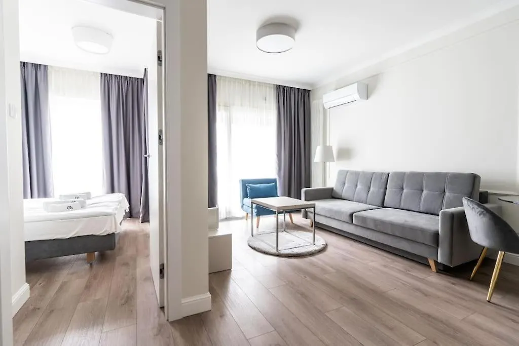 Urban Chic - Luxury Warsaw Stays - Mennica Residence - 4 Bedrooms