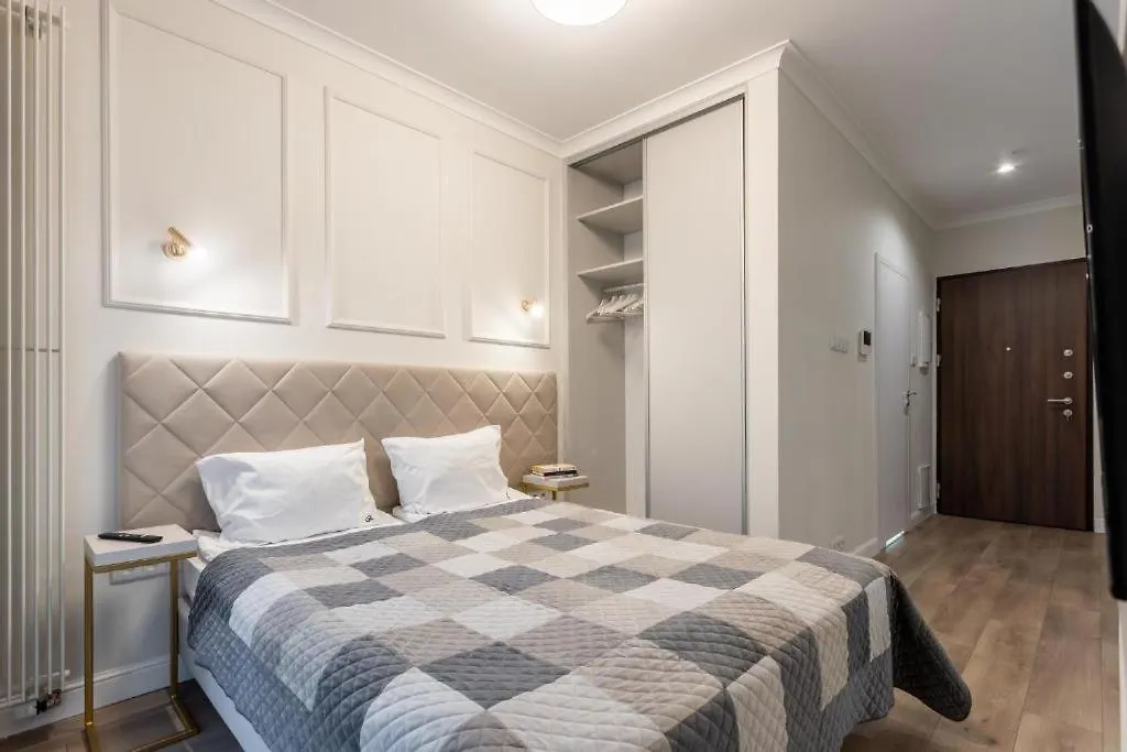 Urban Chic - Luxury Warsaw Stays - Mennica Residence - 4 Bedrooms Apartment