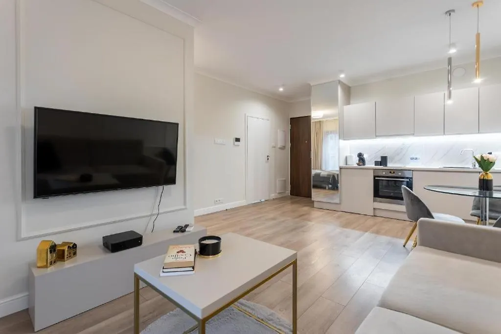 Urban Chic - Luxury Warsaw Stays - Mennica Residence - 4 Bedrooms